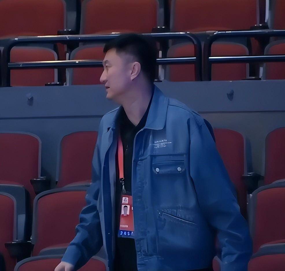 包含广东宏远发布备战花絮;国际比赛日临场应变;NBA季后赛任务艰巨;控场能力受关注的词条 包含广东宏远发布备战花絮;国际比赛日临场应变;NBA季后赛任务艰巨;控场能力受关注的词条